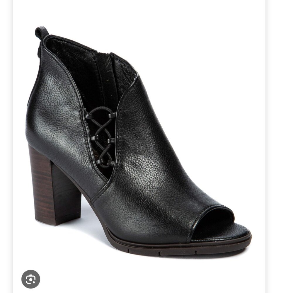 Lucca Lane Finly Black Leather Boots
